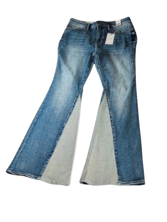 Judy Blue Denim - Judy Blue Flare Fit Jeans with Contrasting Inseam Panel 9/29 NWT